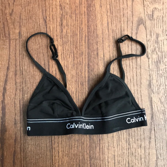 Calvin Klein bra and underwear - Picture 3 of 6